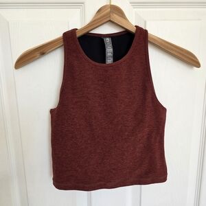 Vuori Women's Cropped Activewear Maroon Top Size XS